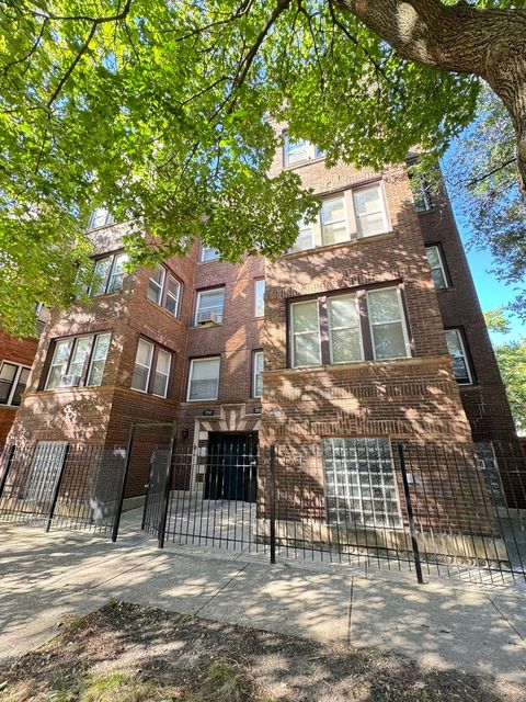 7250 S Merrill Avenue Chicago IL 60649