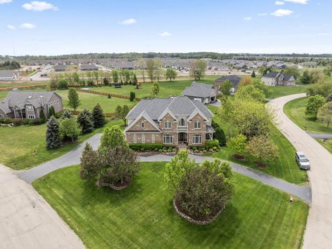 Tiny photo for 6209 Whiteoak Drive, McHenry, IL 60050 (MLS # 12516532)