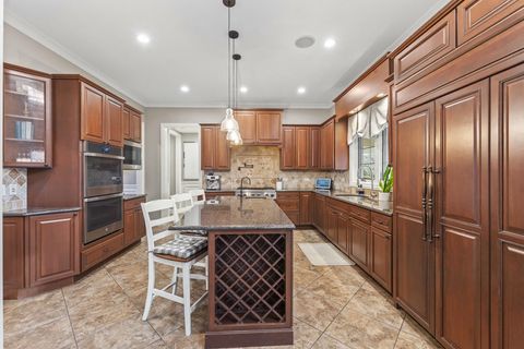 Tiny photo for 6209 Whiteoak Drive, McHenry, IL 60050 (MLS # 12516532)