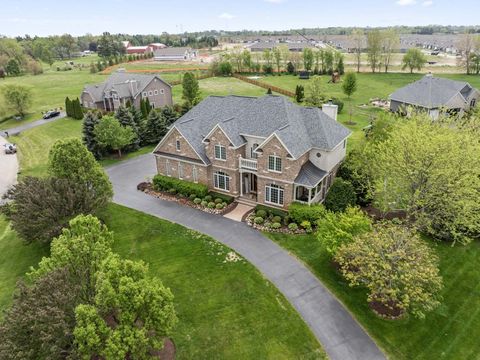 Tiny photo for 6209 Whiteoak Drive, McHenry, IL 60050 (MLS # 12516532)