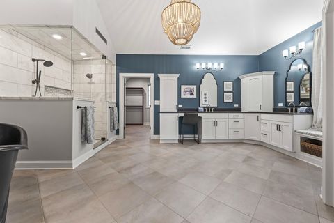 Tiny photo for 6209 Whiteoak Drive, McHenry, IL 60050 (MLS # 12516532)