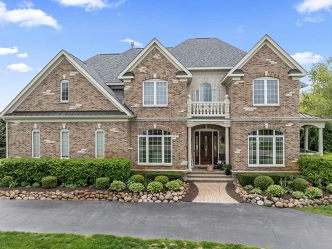 Photo of 6209 Whiteoak Drive, McHenry, IL 60050 (MLS # 12516532)