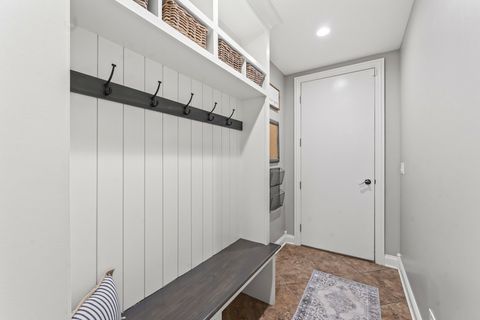 Tiny photo for 6209 Whiteoak Drive, McHenry, IL 60050 (MLS # 12516532)