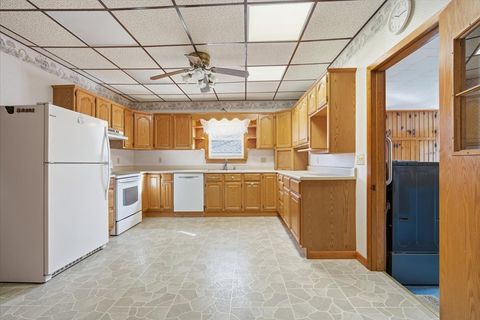 Tiny photo for 429 W Owsley Street, Chenoa, IL 61726 (MLS # 12563965)