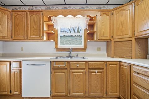 Tiny photo for 429 W Owsley Street, Chenoa, IL 61726 (MLS # 12563965)