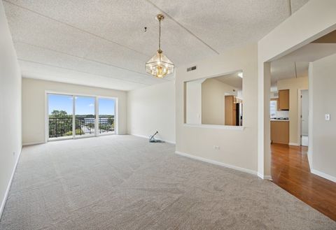 Tiny photo for 5555 N Cumberland Avenue #804, Chicago, IL 60656 (MLS # 12629365)