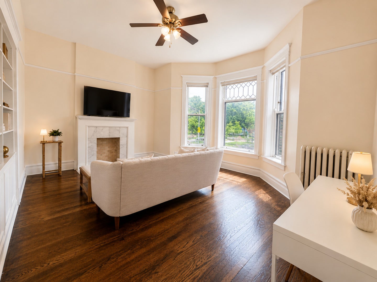 1359 E 57th Street 1