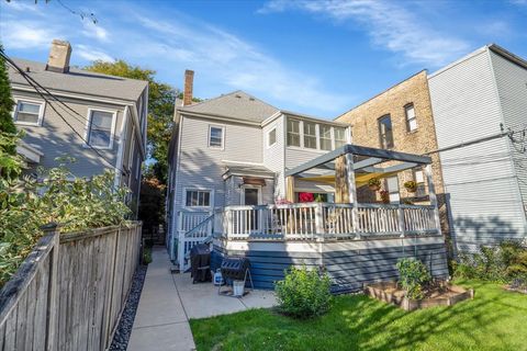 Tiny photo for 1331 W Granville Avenue, Chicago, IL 60660 (MLS # 12353172)