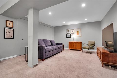 Tiny photo for 1331 W Granville Avenue, Chicago, IL 60660 (MLS # 12353172)
