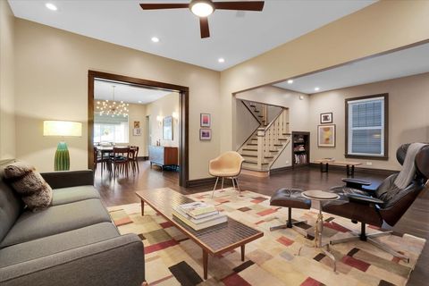 Tiny photo for 1331 W Granville Avenue, Chicago, IL 60660 (MLS # 12353172)