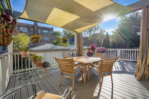 Tiny photo for 1331 W Granville Avenue, Chicago, IL 60660 (MLS # 12353172)