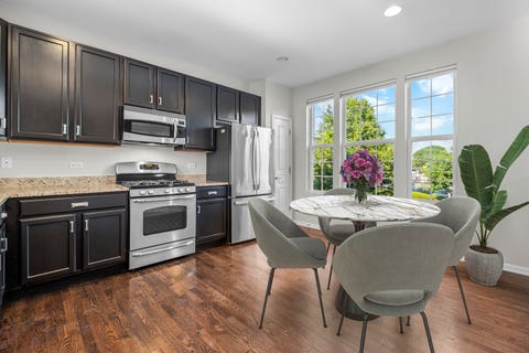 Tiny photo for 64 N Dryden Place, Arlington Heights, IL 60004 (MLS # 12672241)