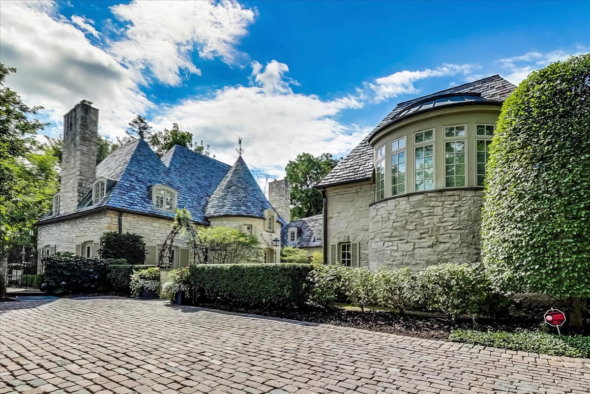 475 E Deerpath Road