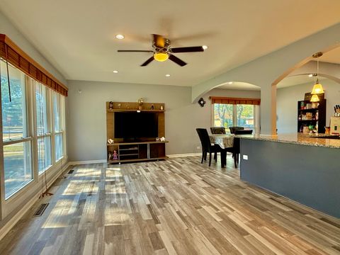 Tiny photo for 2181 PLAINFIELD Drive, Des Plaines, IL 60018 (MLS # 12503853)