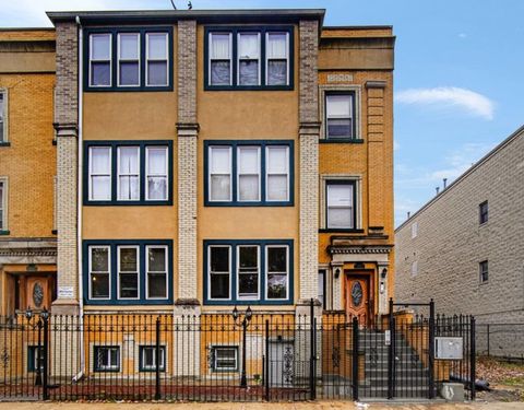4829 S PRAIRIE Avenue 2 Chicago IL 60615