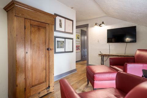 Tiny photo for 326 S 2nd Street, Rockford, IL 61104 (MLS # 12588302)