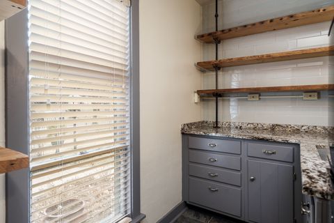 Tiny photo for 326 S 2nd Street, Rockford, IL 61104 (MLS # 12588302)