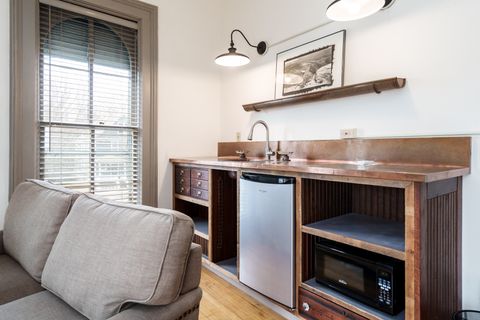 Tiny photo for 326 S 2nd Street, Rockford, IL 61104 (MLS # 12588302)