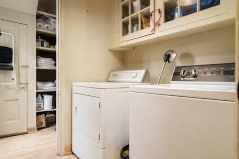 Tiny photo for 326 S 2nd Street, Rockford, IL 61104 (MLS # 12588302)