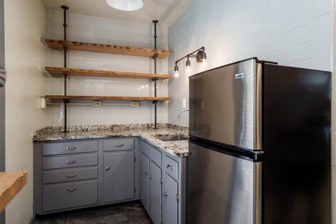 Tiny photo for 326 S 2nd Street, Rockford, IL 61104 (MLS # 12588302)