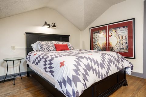 Tiny photo for 326 S 2nd Street, Rockford, IL 61104 (MLS # 12588302)