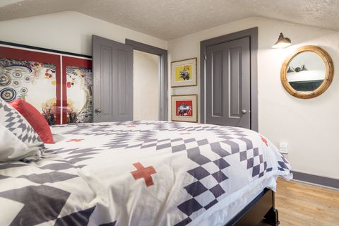 Tiny photo for 326 S 2nd Street, Rockford, IL 61104 (MLS # 12588302)