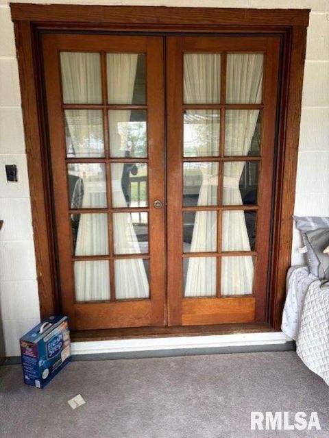 Tiny photo for 328 Island Ave Avenue, East Moline, IL 61244 (MLS # QC4268104)