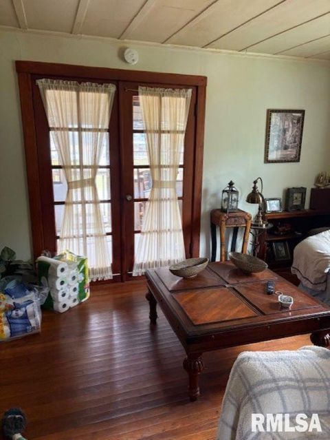 Tiny photo for 328 Island Ave Avenue, East Moline, IL 61244 (MLS # QC4268104)