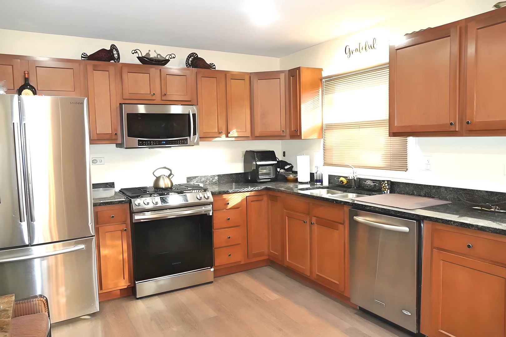 223 W Rainbow Drive