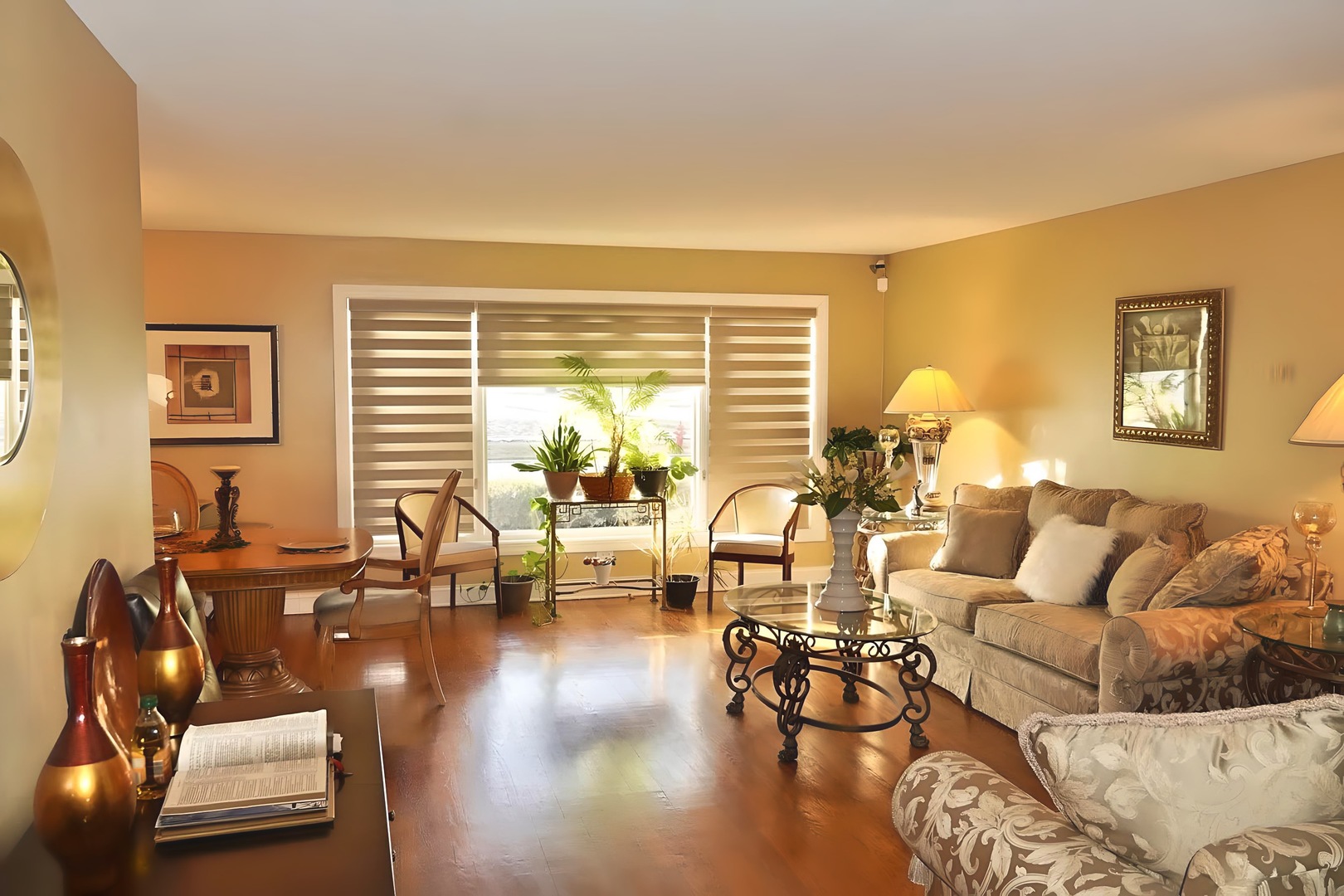 223 W Rainbow Drive