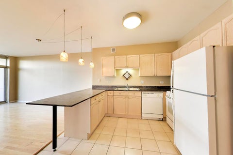 Tiny photo for 21 W CHESTNUT Street #603, Chicago, IL 60611 (MLS # 12794482)
