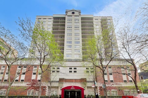 Photo of 21 W CHESTNUT Street #603, Chicago, IL 60611 (MLS # 12794482)