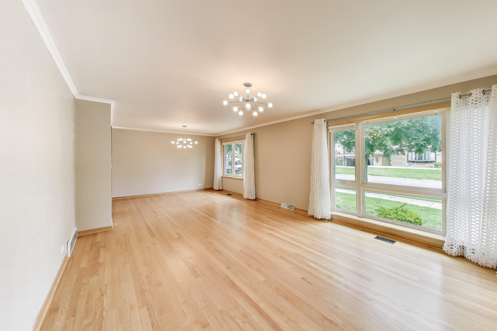 835 TOMAWADEE Lane