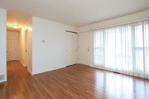 Tiny photo for 230 Princeton Street, Hoffman Estates, IL 60169 (MLS # 12590682)