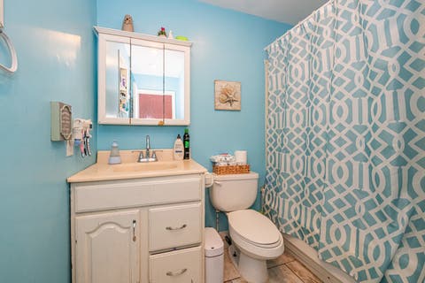 Tiny photo for 810 Oakton Avenue, Romeoville, IL 60446 (MLS # 12693568)