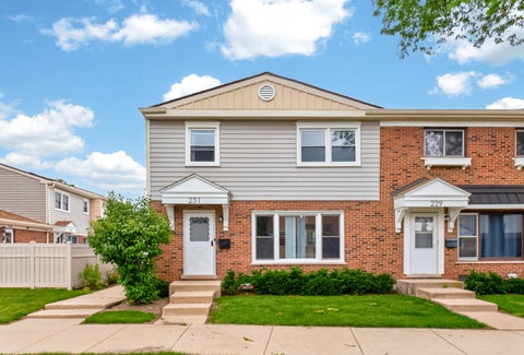 Photo of 231 Lafayette Street, Wood Dale, IL 60191 (MLS # 12679085)