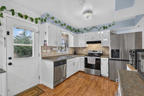 Tiny photo for 231 Lafayette Street, Wood Dale, IL 60191 (MLS # 12679085)