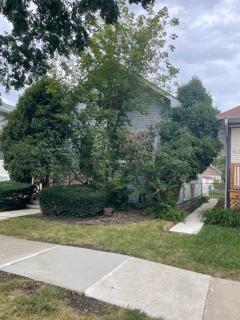 Photo of 1032 S Ridgeland Avenue, Oak Park, IL 60304 (MLS # 12764585)