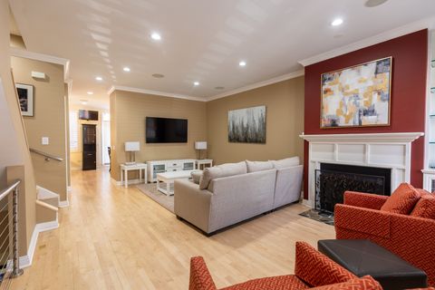 Tiny photo for 1125 W Monroe Street, Chicago, IL 60607 (MLS # 12609422)