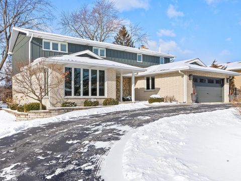 Tiny photo for 2S630 AVENUE CHATEAUX EAST, Oak Brook, IL 60523 (MLS # 12573599)