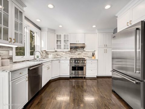 Tiny photo for 2S630 AVENUE CHATEAUX EAST, Oak Brook, IL 60523 (MLS # 12573599)