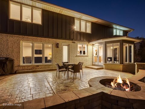 Tiny photo for 2S630 AVENUE CHATEAUX EAST, Oak Brook, IL 60523 (MLS # 12573599)