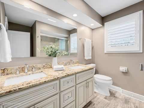 Tiny photo for 2S630 AVENUE CHATEAUX EAST, Oak Brook, IL 60523 (MLS # 12573599)