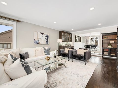 Tiny photo for 2S630 AVENUE CHATEAUX EAST, Oak Brook, IL 60523 (MLS # 12573599)