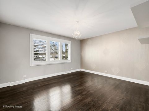 Tiny photo for 2S630 AVENUE CHATEAUX EAST, Oak Brook, IL 60523 (MLS # 12573599)