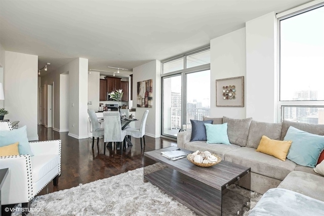 330 W GRAND Avenue 2106