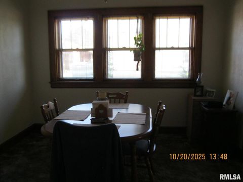 Tiny photo for 414 N 3RD Avenue, Clinton, IA 52732 (MLS # QC4268573)