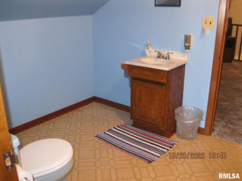 Tiny photo for 414 N 3rd Ave Avenue, Clinton, IA 52732 (MLS # QC4268573)