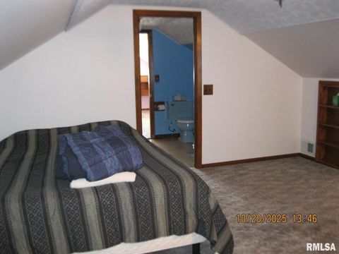 Tiny photo for 414 N 3RD Avenue, Clinton, IA 52732 (MLS # QC4268573)