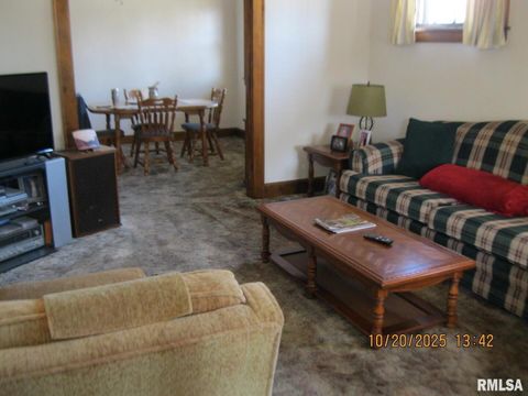 Tiny photo for 414 N 3rd Ave Avenue, Clinton, IA 52732 (MLS # QC4268573)